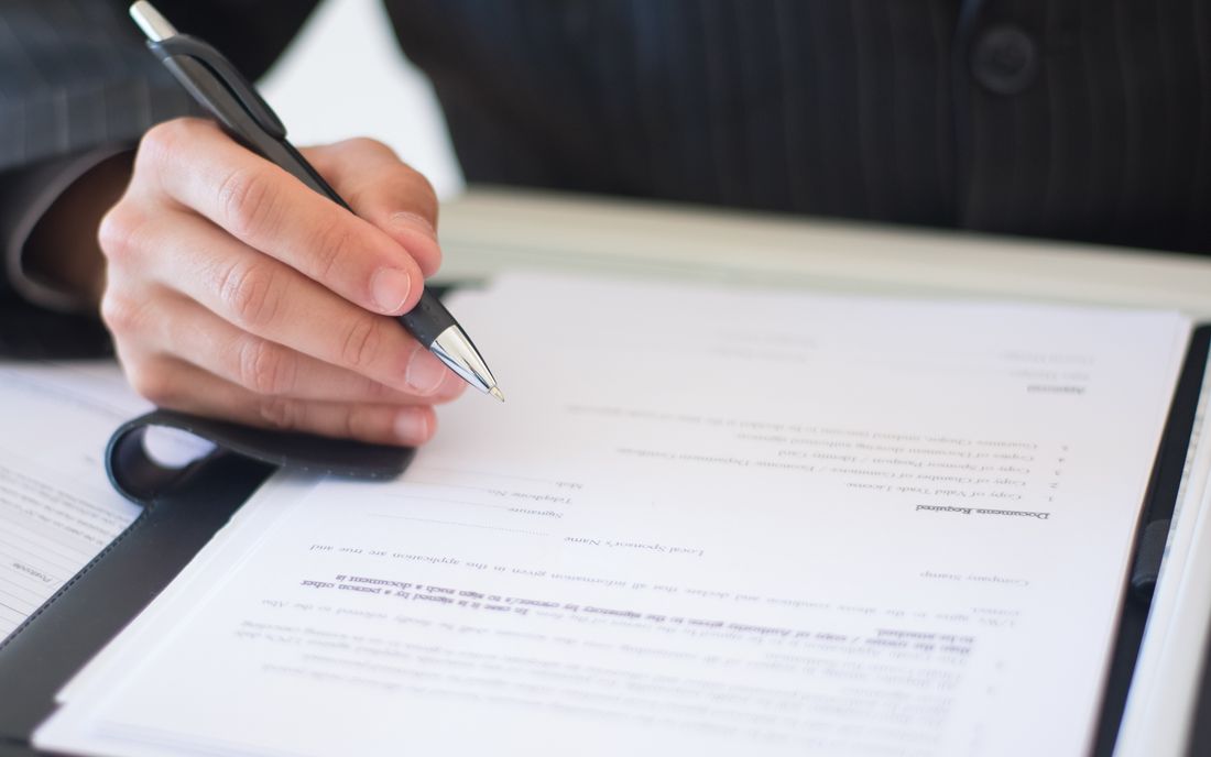Warehouse paperwork: who signs what, and when