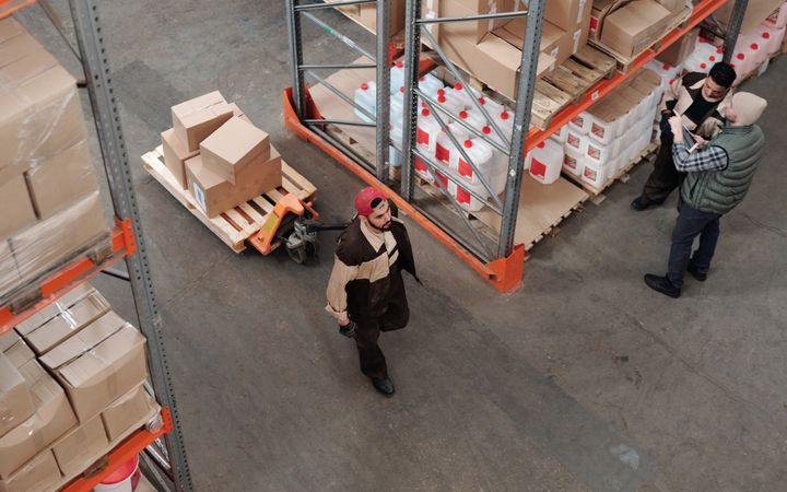Receiving goods: five stages